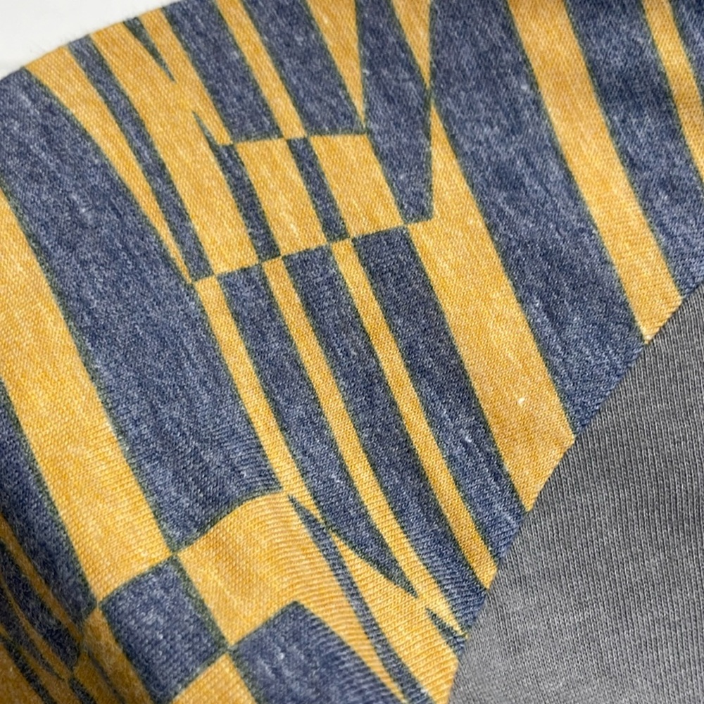 LulaRoe Abstract Randy Top-#0293 - Picture 9 of 12